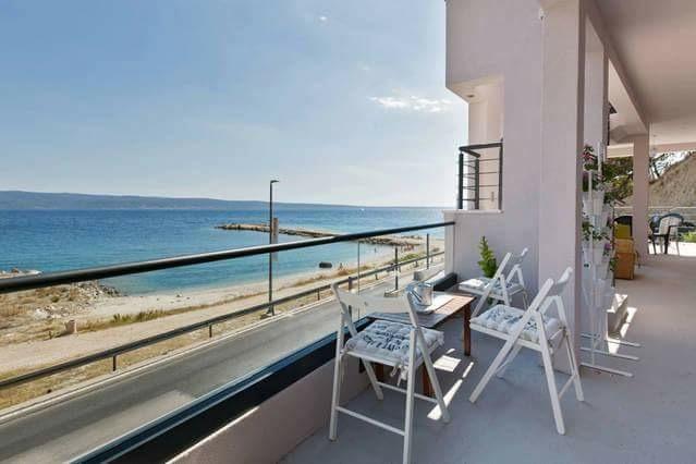Apartments Romantica Йесенице Екстериор снимка